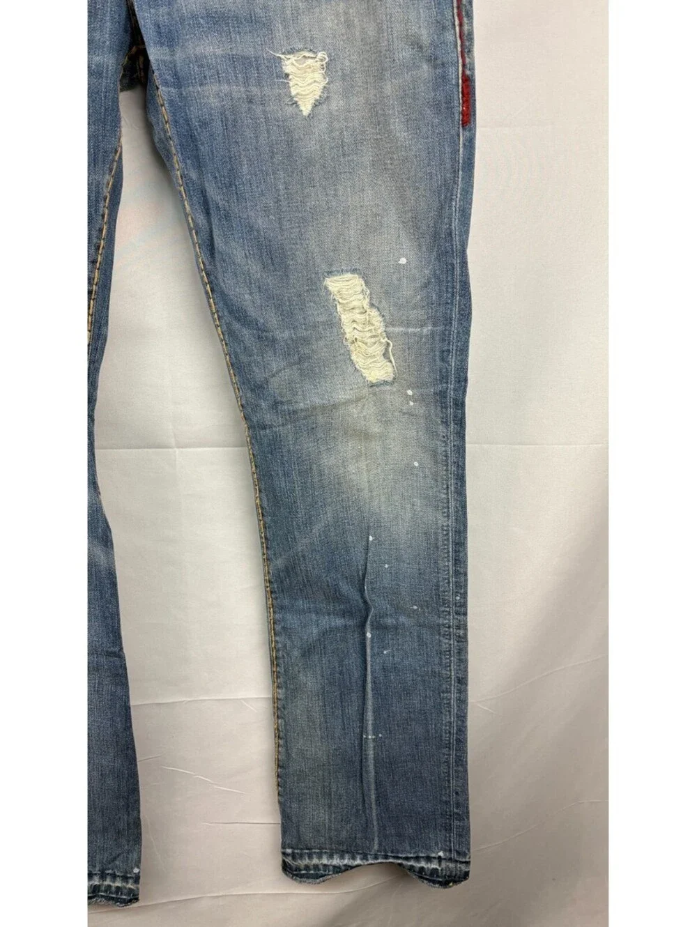 True Religion Men's US Size 32 Ricky Distressed Denim Blue Jeans